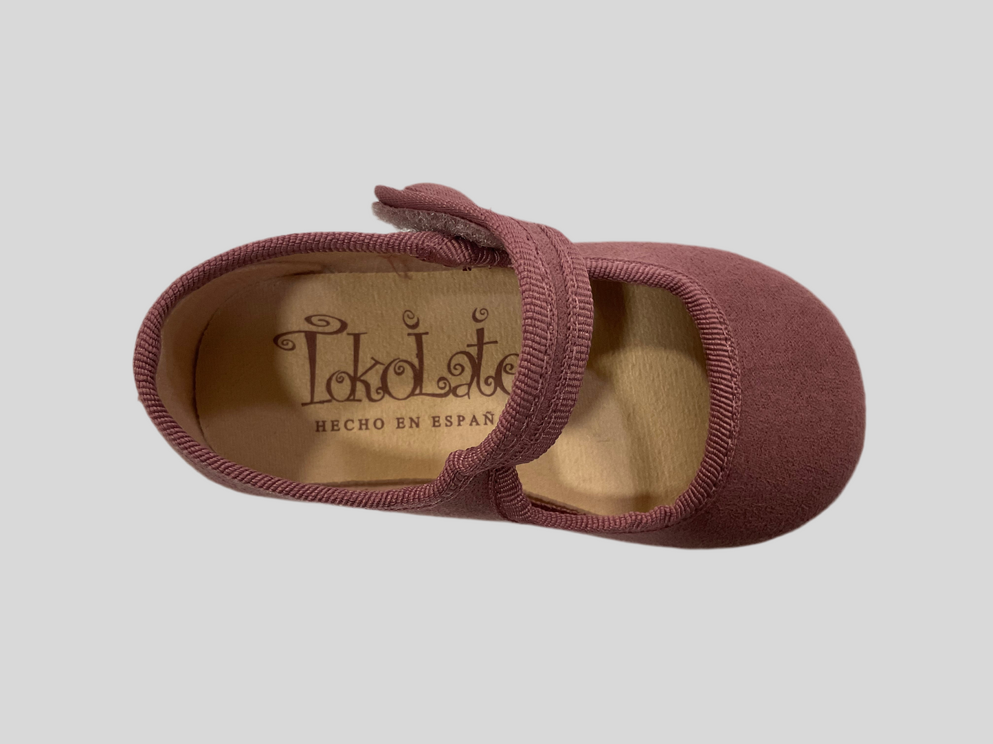 Merceditas Serratex botón de niña Lipstick - Tokolate - Detalle 2 - Moda Infantil Chicle