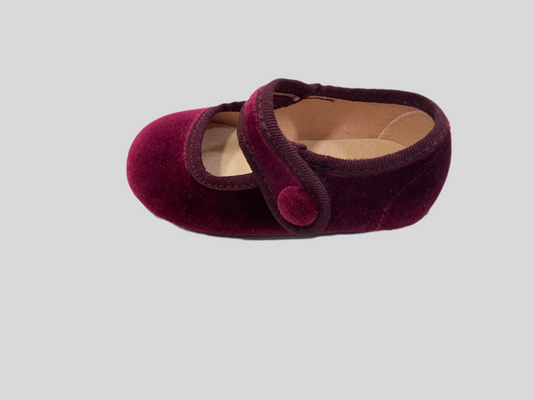 Merceditas terciopelo botón de niña Burdeos - Tokolate - Frontal - Moda Infantil Chicle
