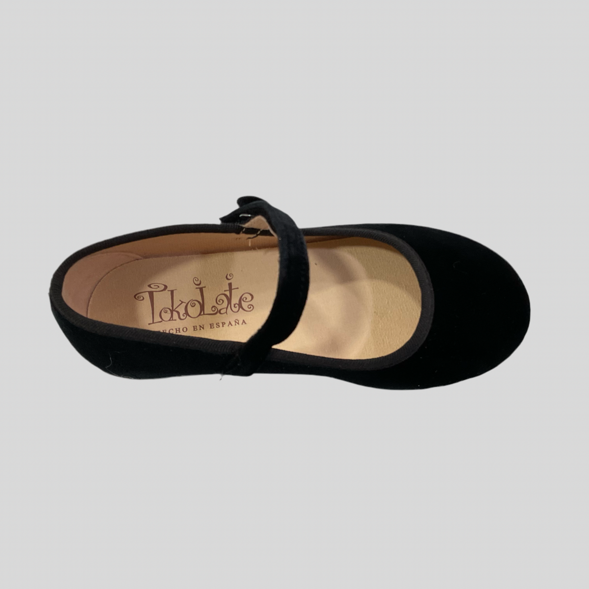 Merceditas terciopelo, en negro, con bot�n de ni�a con correa  - Tokolate ( 27 al 36 ) - Detalle 1 - Moda Infantil Chicle