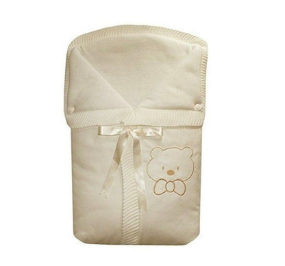 Saco de pique con bordado de oso, para bebés - Detalle 1 - Moda Infantil Chicle