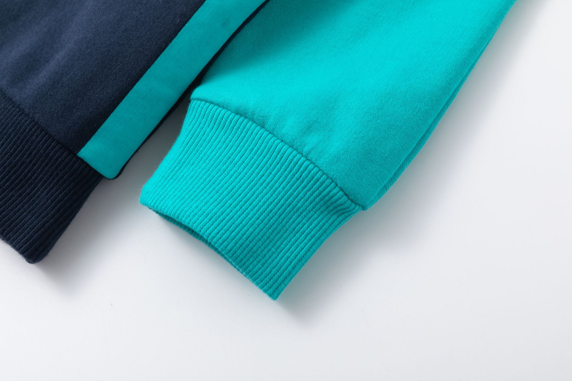 Sudadera azul marino de dinosaurio - Newness - Detalle 5 - Moda Infantil Chicle