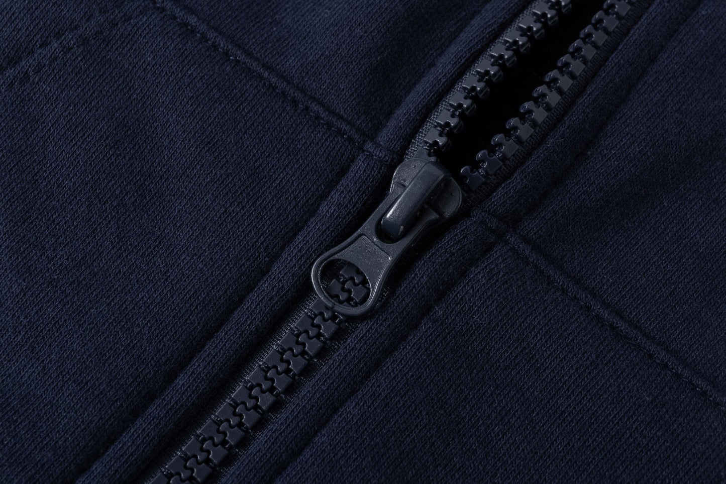 Sudadera con cremallera con robot - Newness invierno 2024 - Detalle 5 - Moda Infantil Chicle