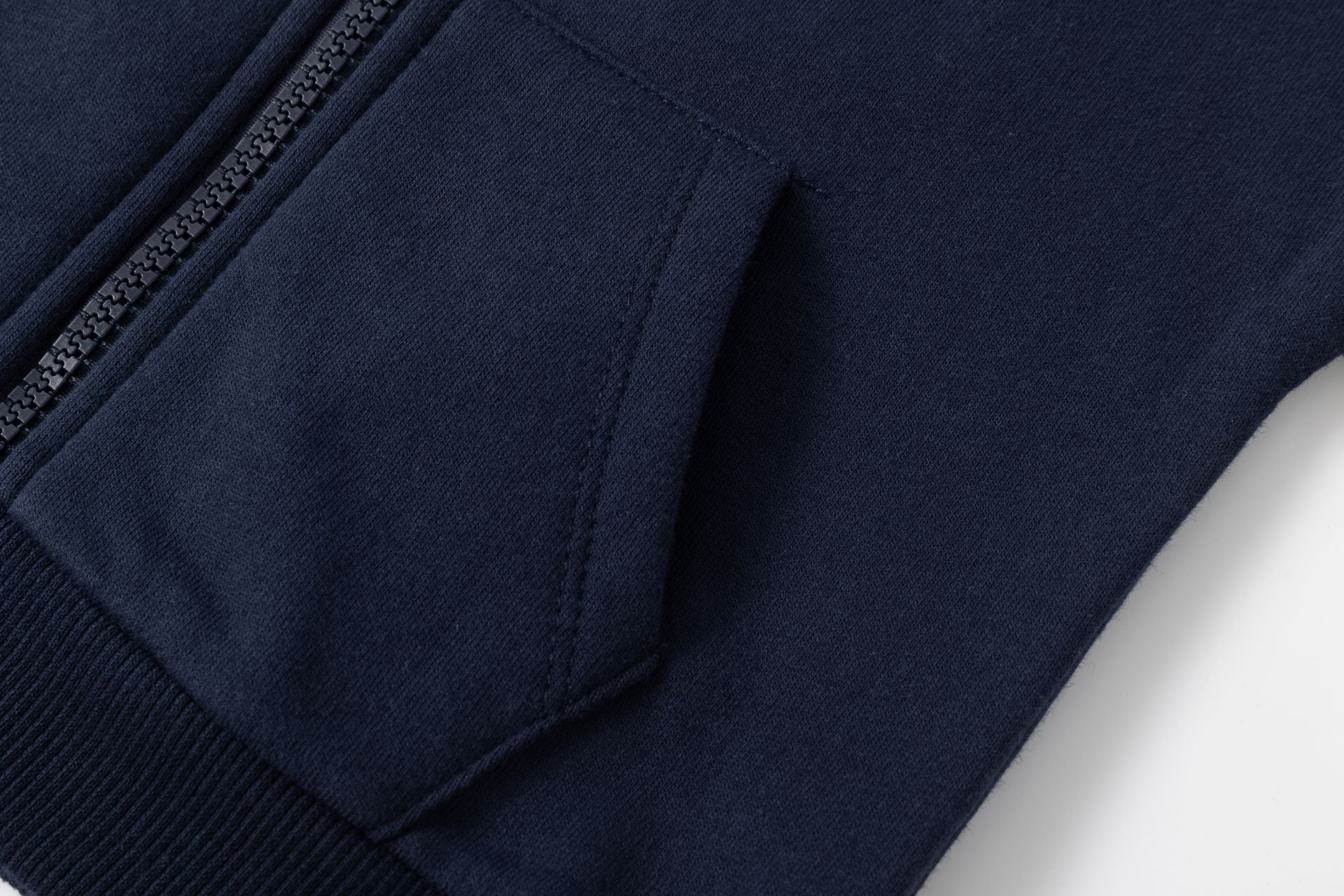 Sudadera con cremallera con robot - Newness invierno 2024 - Detalle 6 - Moda Infantil Chicle