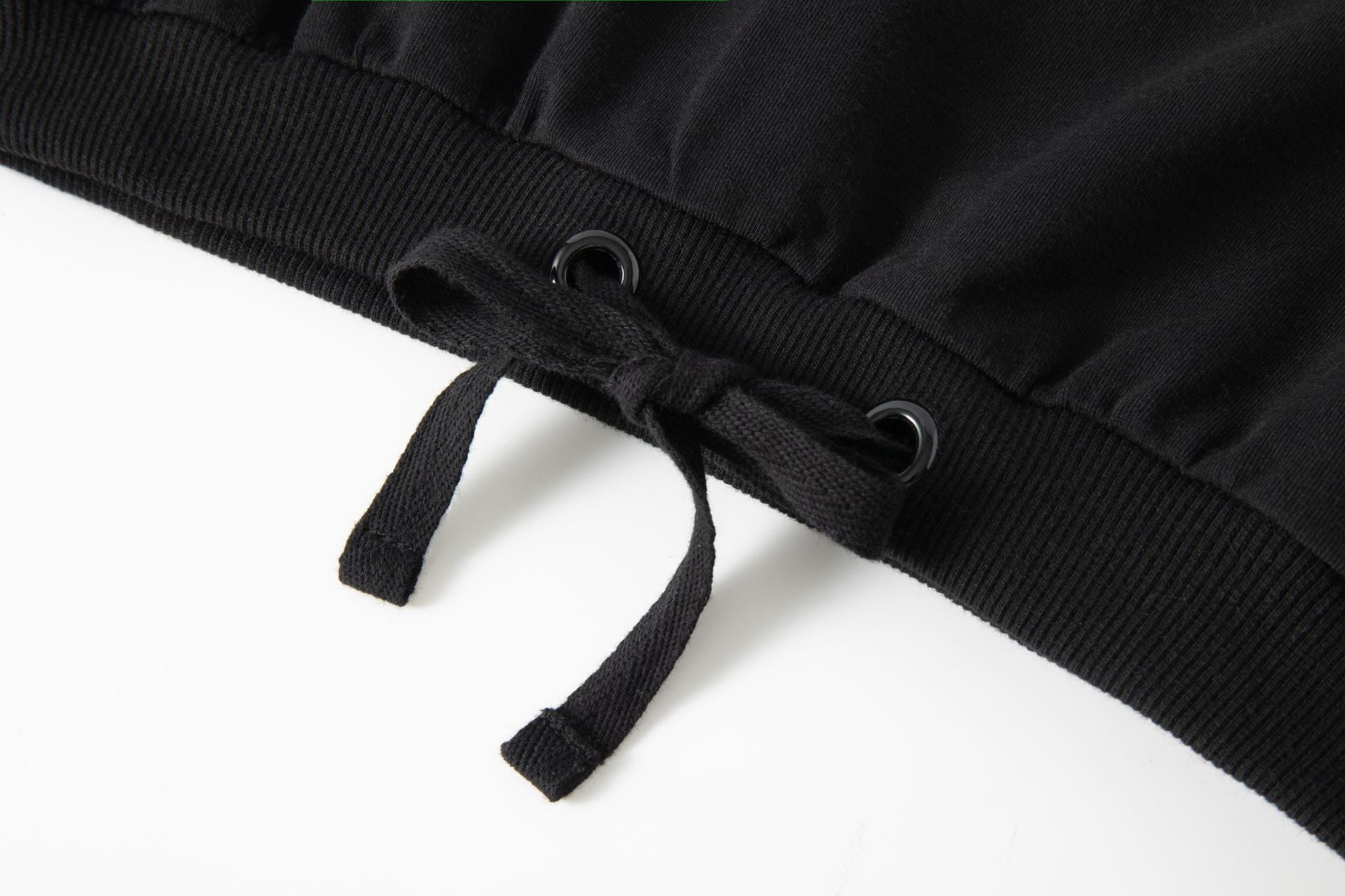 Sudadera niña en negra - Newness invierno 2024 - Detalle 4 - Moda Infantil Chicle
