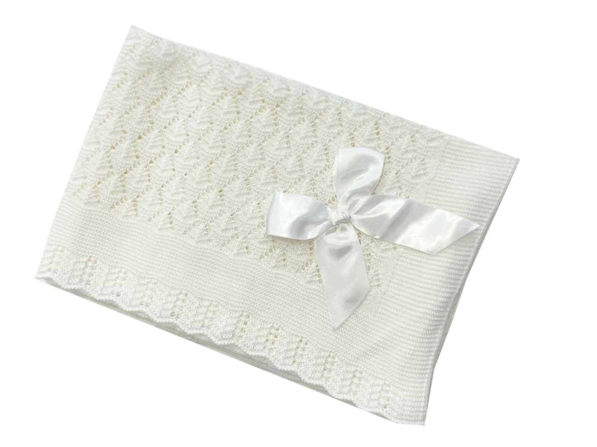 Toquilla en beige de hilo para beb� con lazo - Frontal - Moda Infantil Chicle