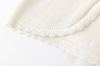Torera de punto en color crudo - Detalle 2 - Moda Infantil Chicle