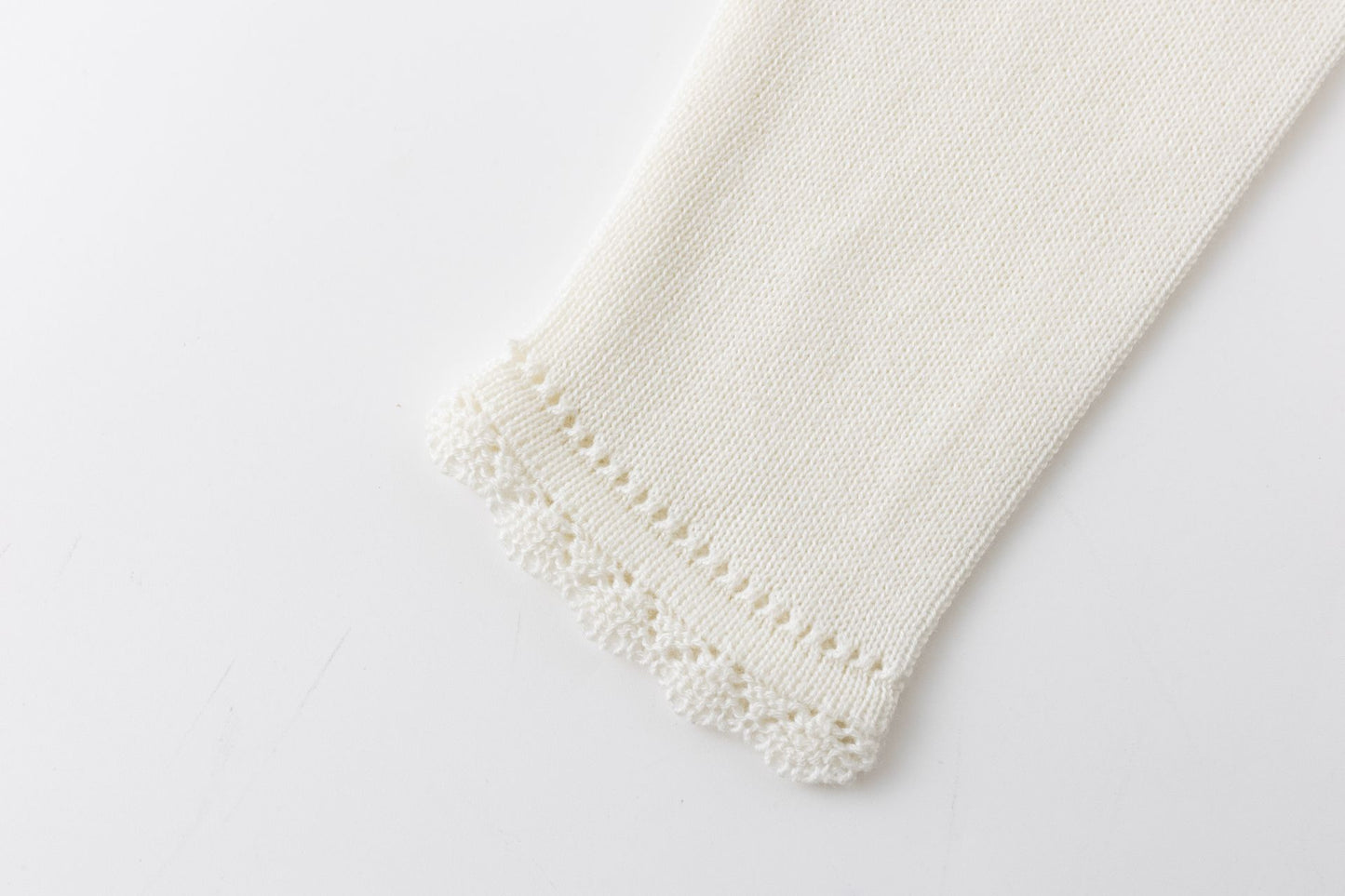 Torera de punto en color crudo - Detalle 5 - Moda Infantil Chicle