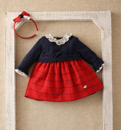 Vestido bebé, cuerpo en punto azul marino y falda cuadros- Basmarti invierno 2022 - Frontal - Moda Infantil Chicle