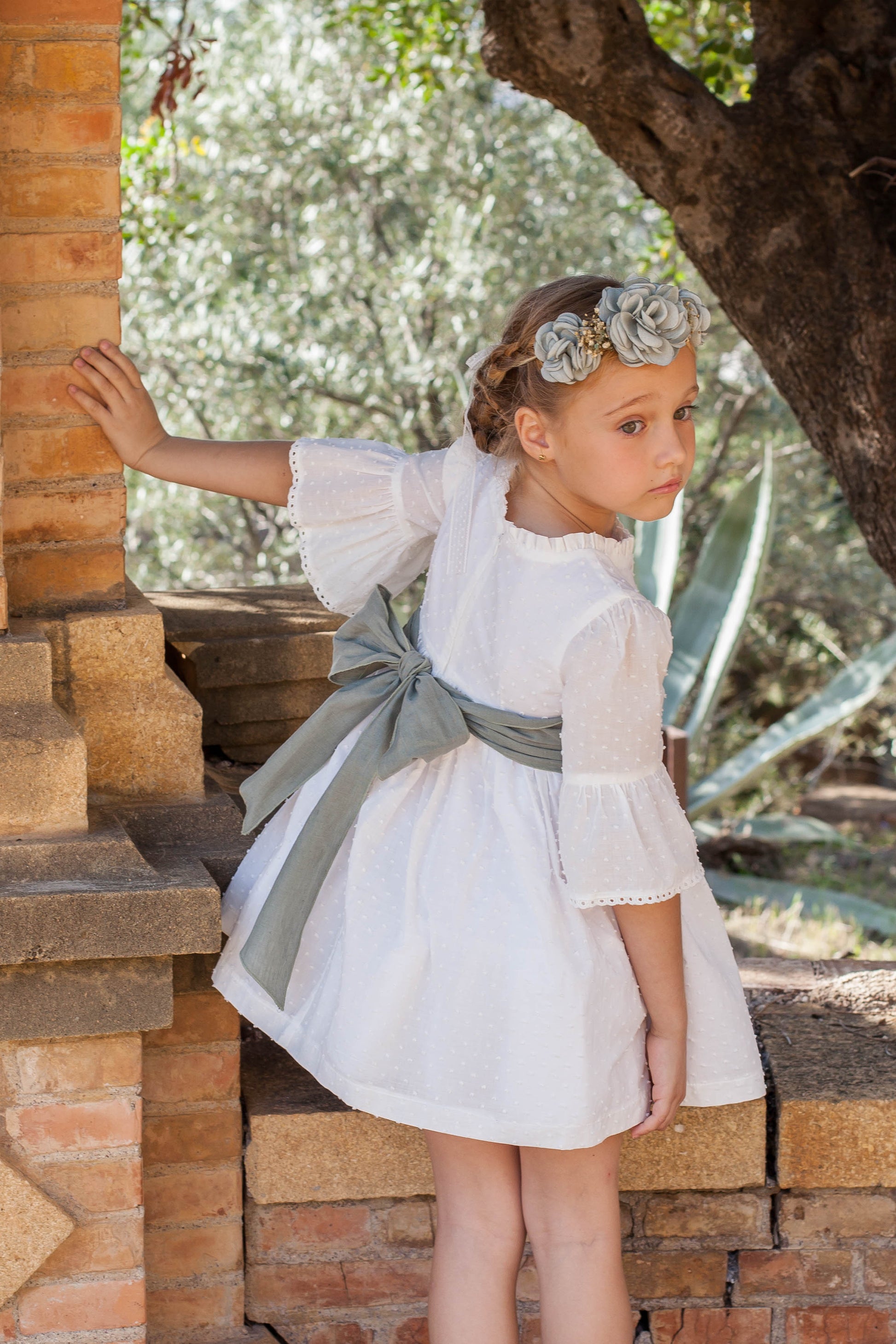 Vestido Ceremonia niña de Coco Acqua Colección 2024 - Detalle 6 - Moda Infantil Chicle