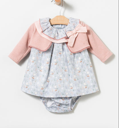 Vestido, chaqueta y cubre pañal - Coco Acqua invierno 2024 - Frontal - Moda Infantil Chicle