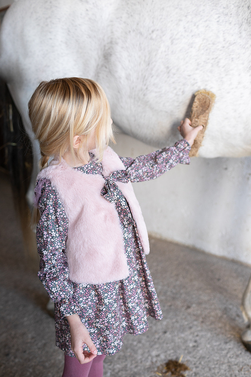 Vestido con chaleco - Coco Acqua Invierno 2024 - Detalle 2 - Moda Infantil Chicle