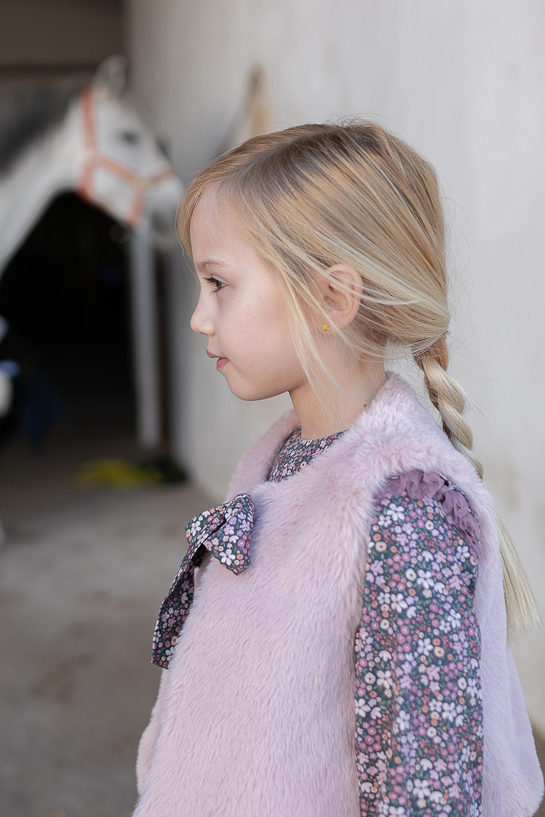 Vestido con chaleco - Coco Acqua Invierno 2024 - Detalle 4 - Moda Infantil Chicle
