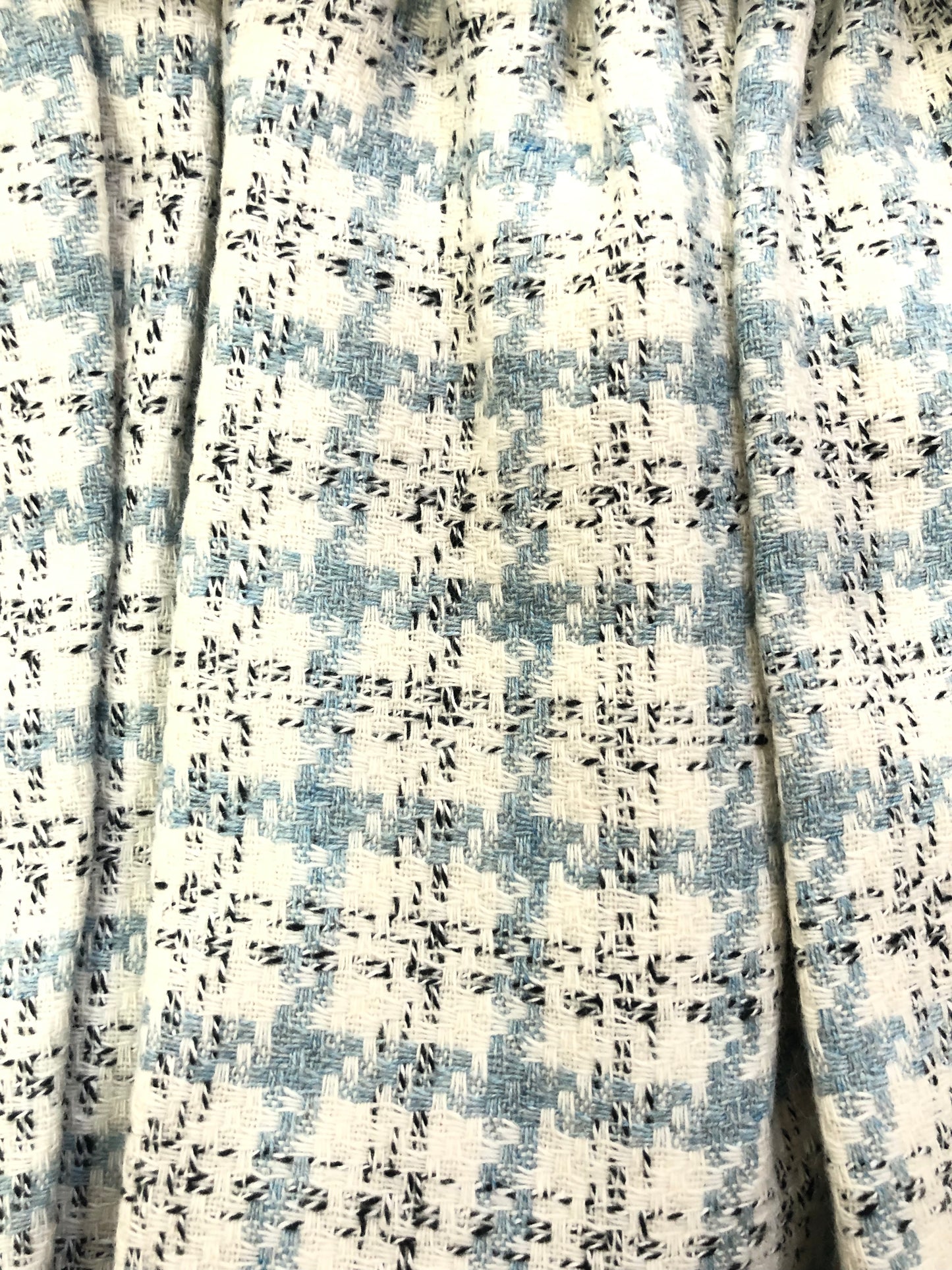 Vestido de niña azul con cuello de plumeti - Basmarti invierno 2024 - Detalle 1 - Moda Infantil Chicle