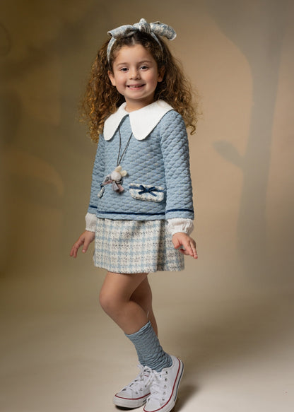 Vestido de niña azul con cuello de plumeti - Basmarti invierno 2024 - Frontal - Moda Infantil Chicle
