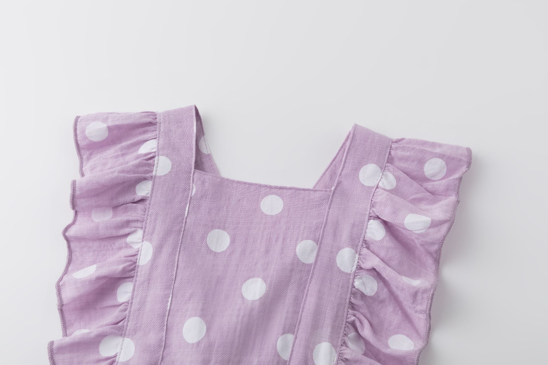 Vestido de niña en morado verano 2024 Newness - Detalle 2 - Moda Infantil Chicle
