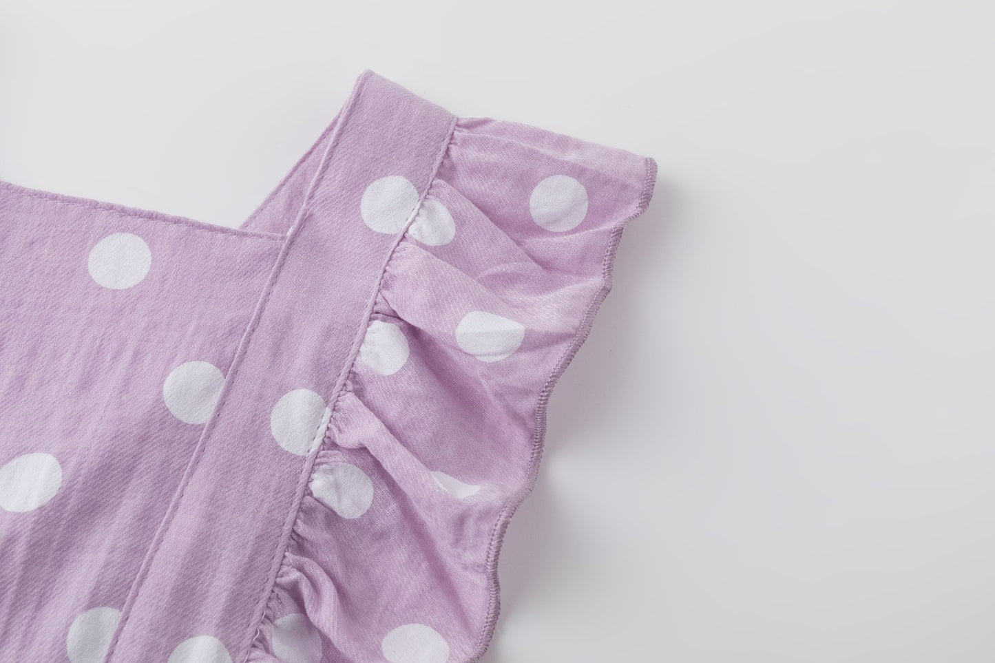 Vestido de niña en morado verano 2024 Newness - Detalle 3 - Moda Infantil Chicle