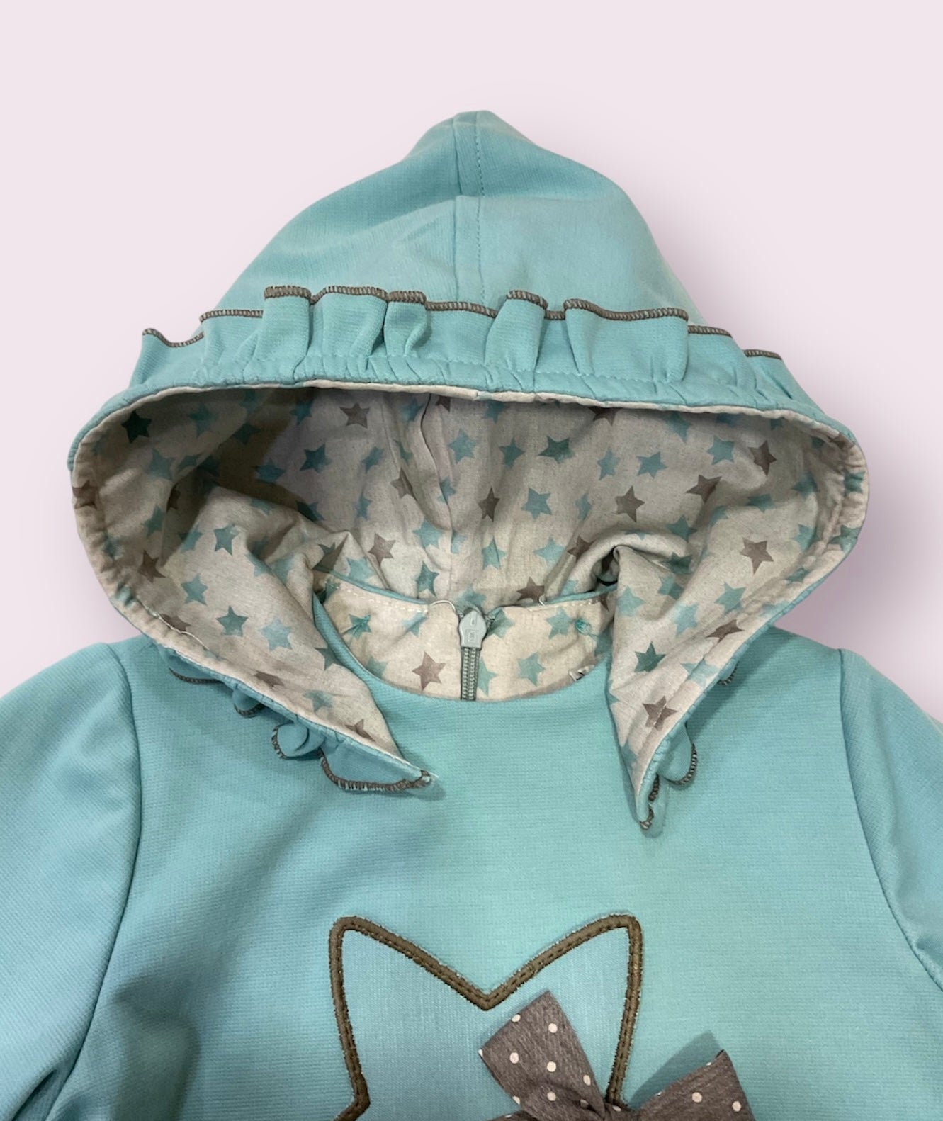 Vestido estrella con capucha de felpa - Cuka invierno 2024 - Detalle 2 - Moda Infantil Chicle