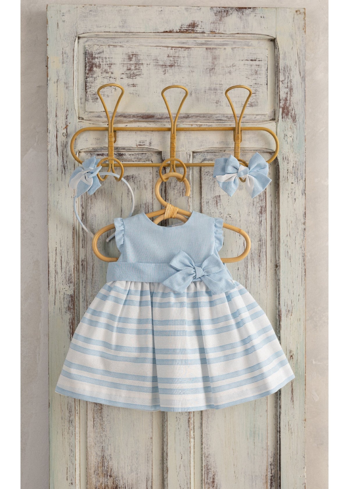 Vestido ni�a beb�  modelo Agripina - Basmarti 2025 - Detalle 1 - Moda Infantil Chicle