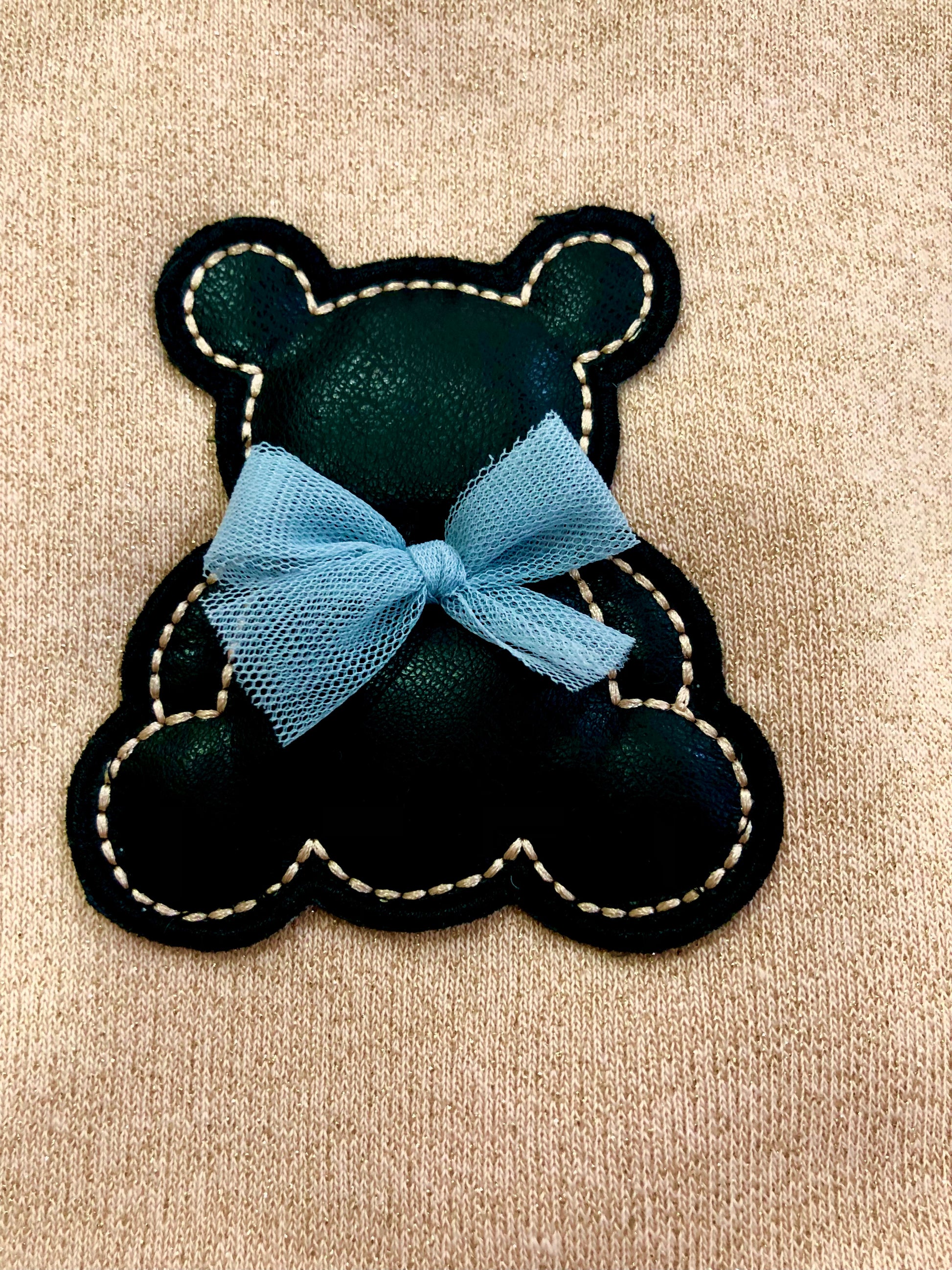 Vestido niña bebé en crudo dorado de Basmarti - Detalle 1 - Moda Infantil Chicle