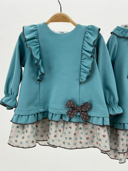 vestido niña bebé en turquesa - Cuka invierno 2024 - Detalle 1 - Moda Infantil Chicle