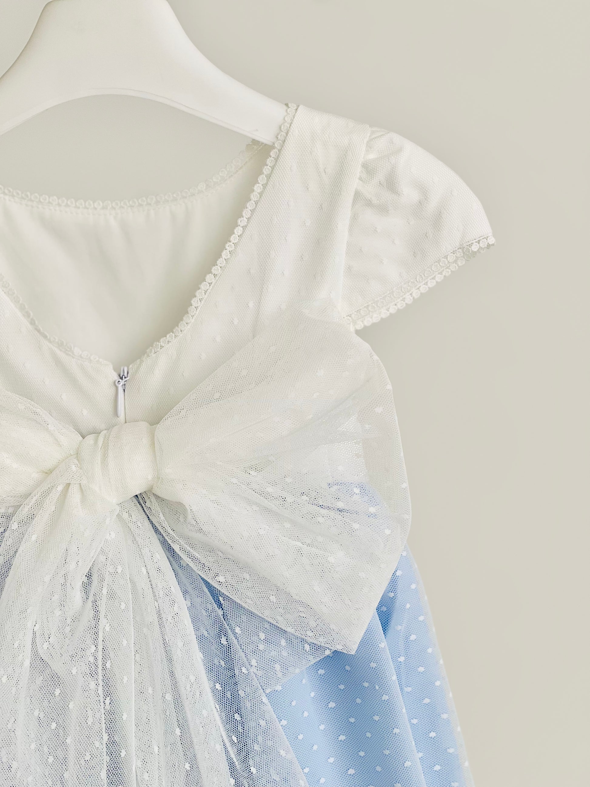 Vestido niña Celeste de tul - Coco Acqua 2025 Ceremonia - Detalle 3 - Moda Infantil Chicle