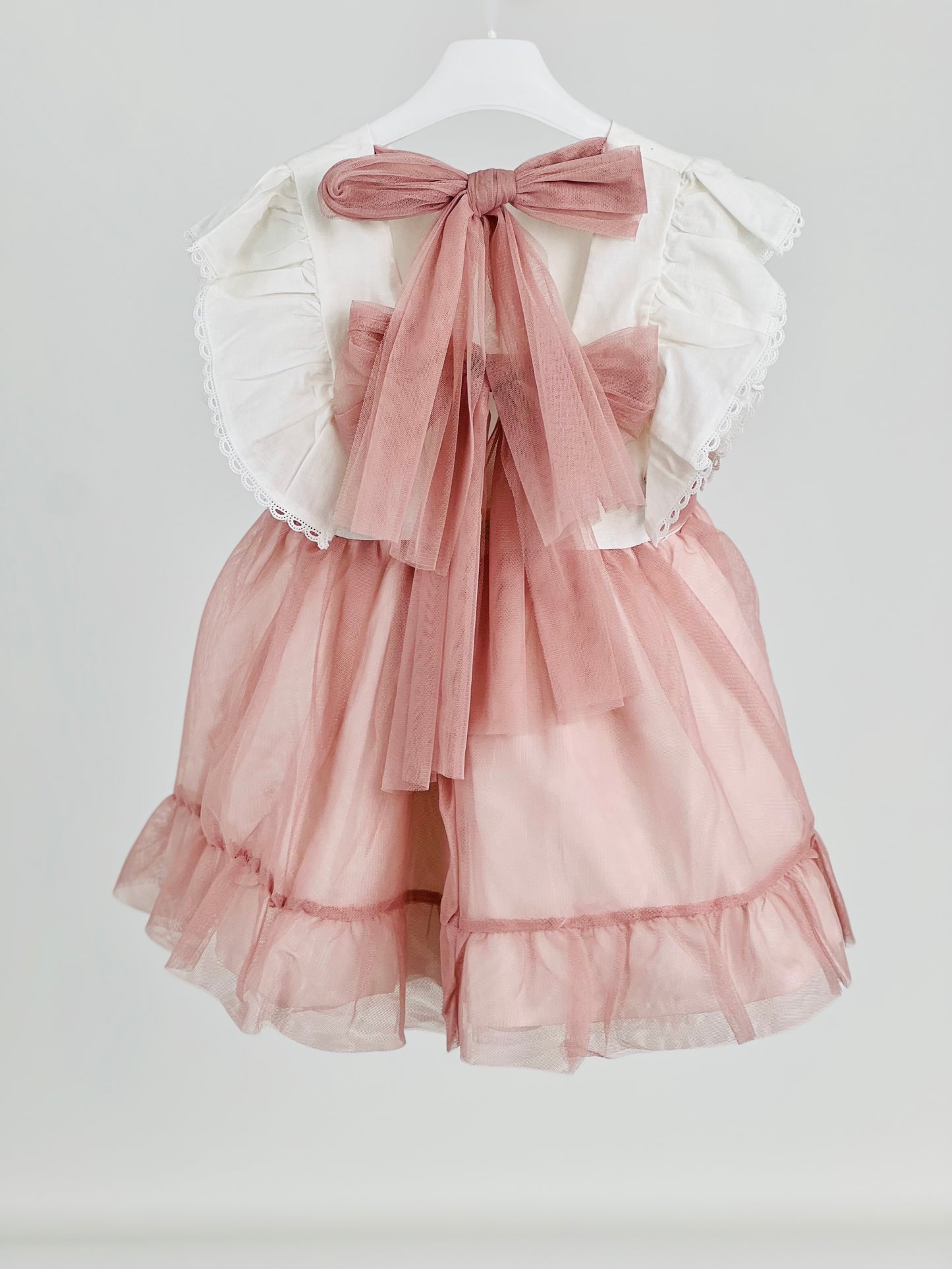Vestido niña Ceremonia en tul rosa maquillaje  - de Coco Acqua 2025 - Detalle 2 - Moda Infantil Chicle