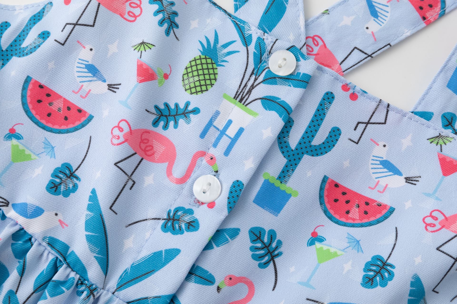 Vestido niña con tirantes cruzados primavera verano 2024 Newness - Detalle 4 - Moda Infantil Chicle