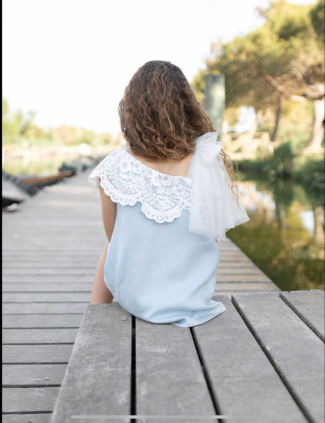 Vestido niña de Coco Acqua Colección 2024 - Detalle 4 - Moda Infantil Chicle