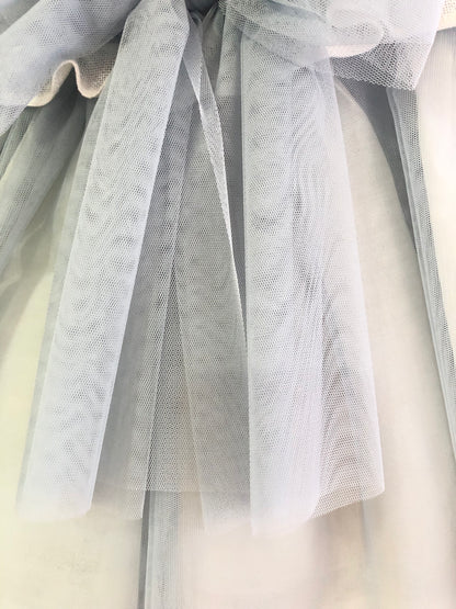 Vestido niña de lino en color beige - Basmarti verano 2024 - Detalle 3 - Moda Infantil Chicle