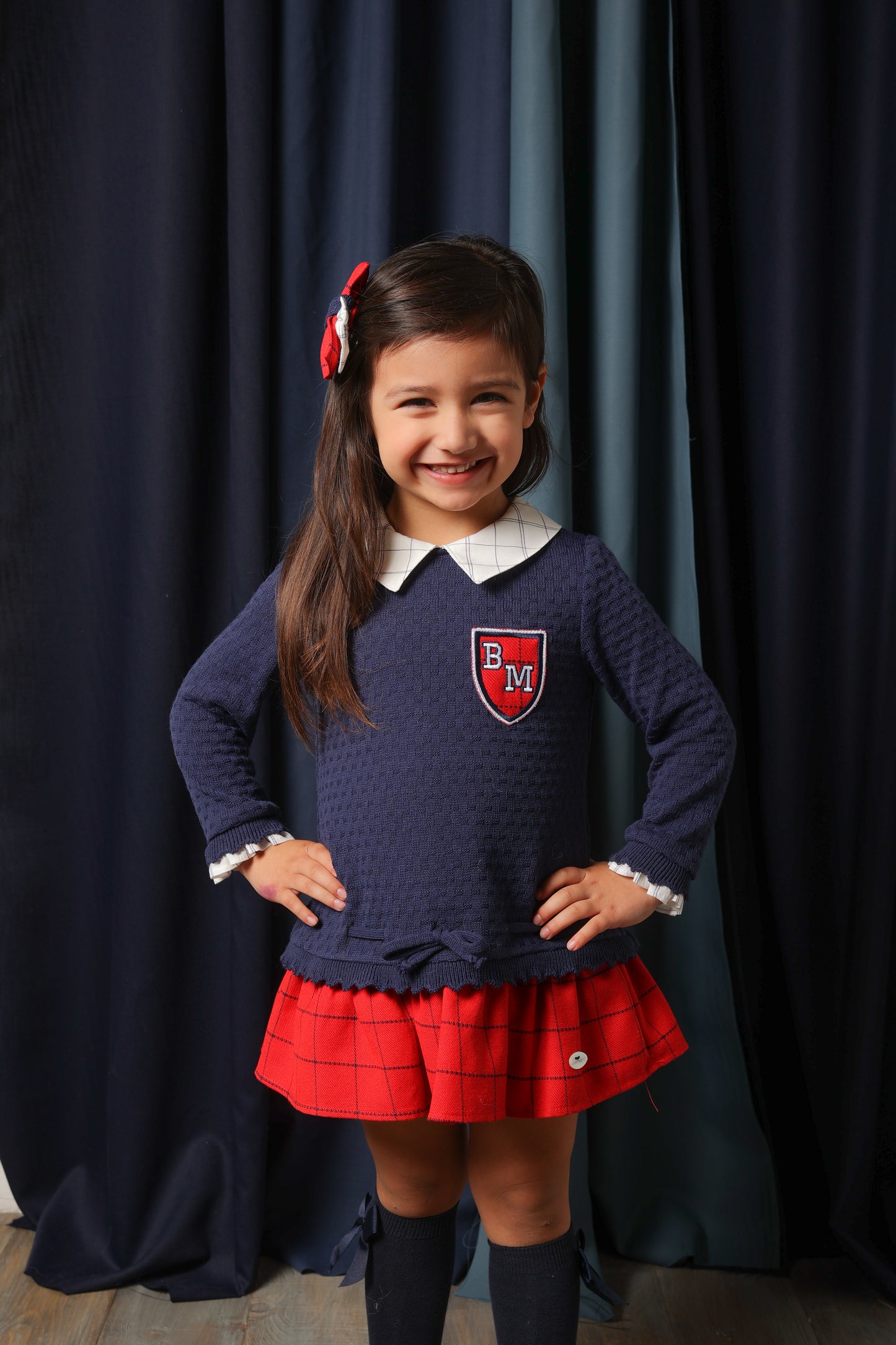 Vestido niña en color azul marino - Basmarti invierno 2022 - Frontal - Moda Infantil Chicle