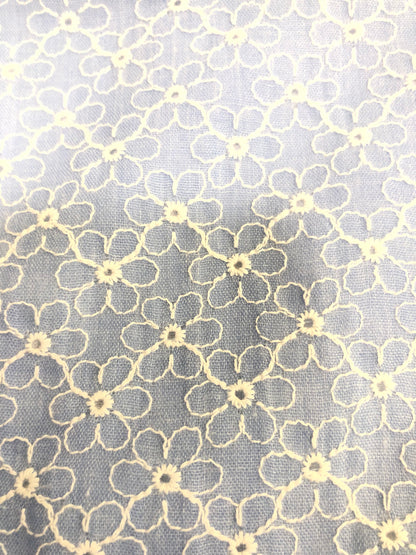 Vestido niña en plumeti - Nekenia colección primavera 2023 - Detalle 3 - Moda Infantil Chicle