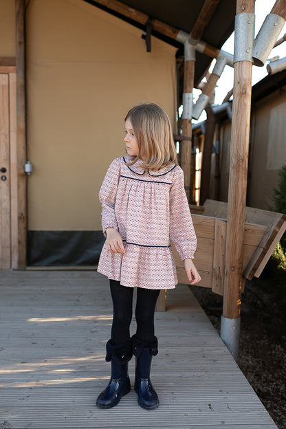 Vestido rosa florecitas - invierno 2024 Coco Acqua - Detalle 4 - Moda Infantil Chicle