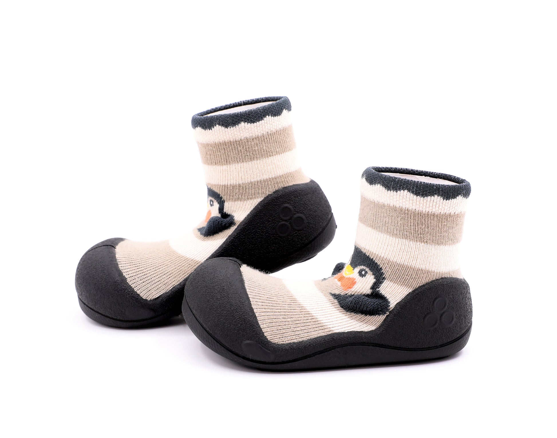 Zapatos Attipas · Penguin Black - Detalle 2 - Moda Infantil Chicle